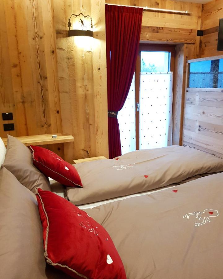 Agriturismo La Giasena Ponte nellʼAlpi Exteriör bild