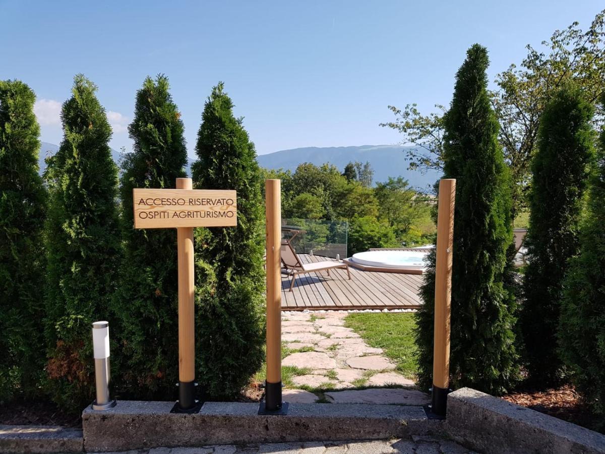 Agriturismo La Giasena Ponte nellʼAlpi Exteriör bild