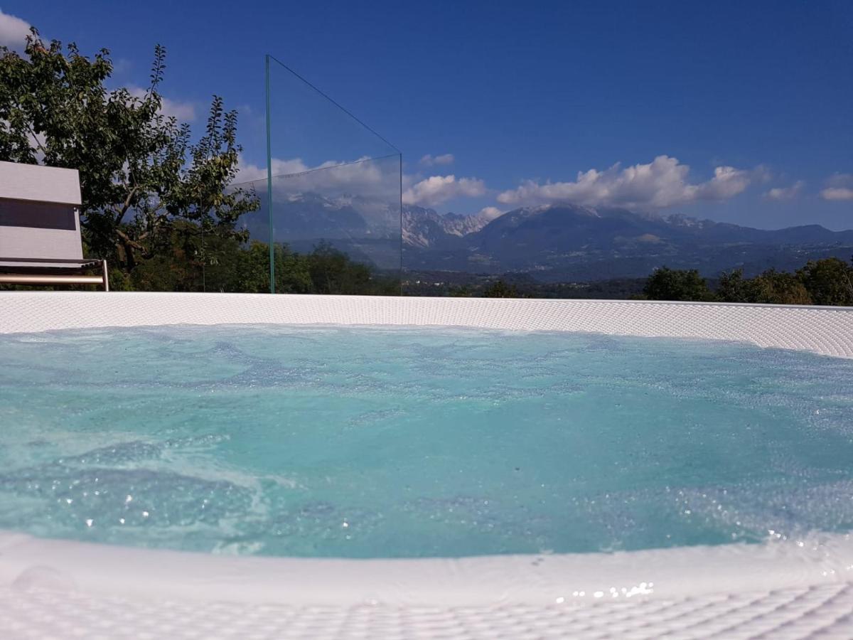 Agriturismo La Giasena Ponte nellʼAlpi Exteriör bild